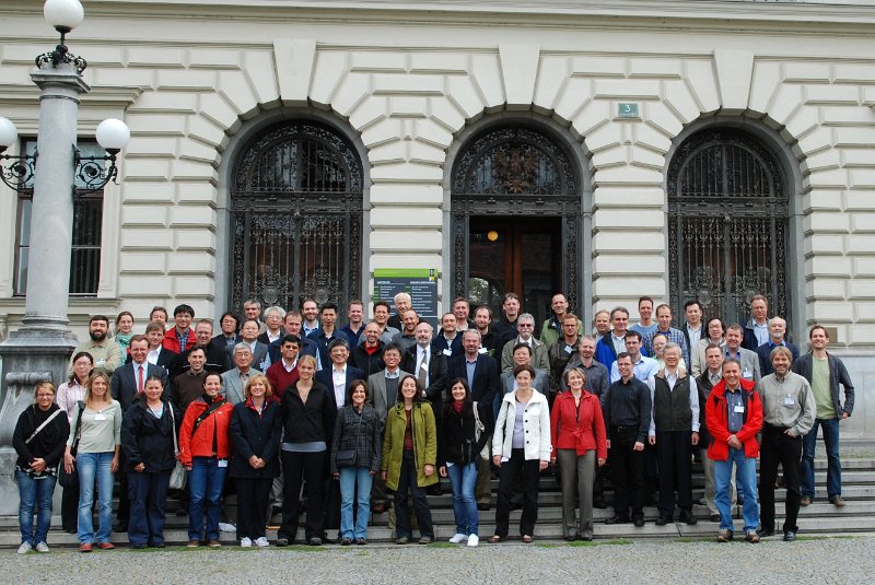 0_OPAC2010_group.JPG